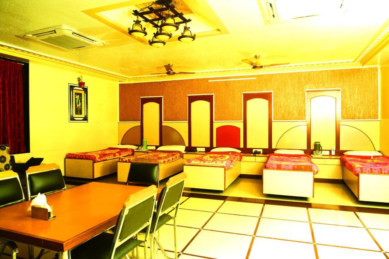 The Grand Krishna Rooms Bangalore Exterior photo