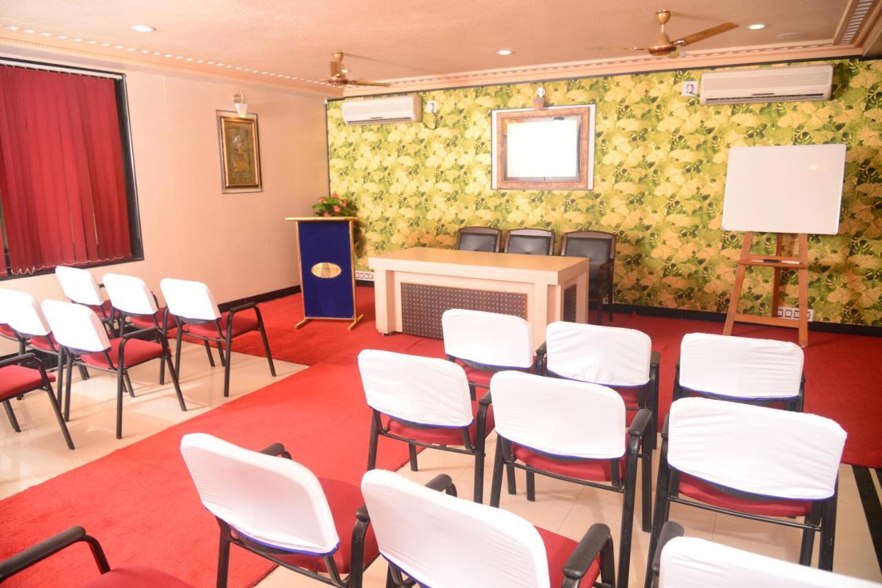 The Grand Krishna Rooms Bangalore Exterior photo