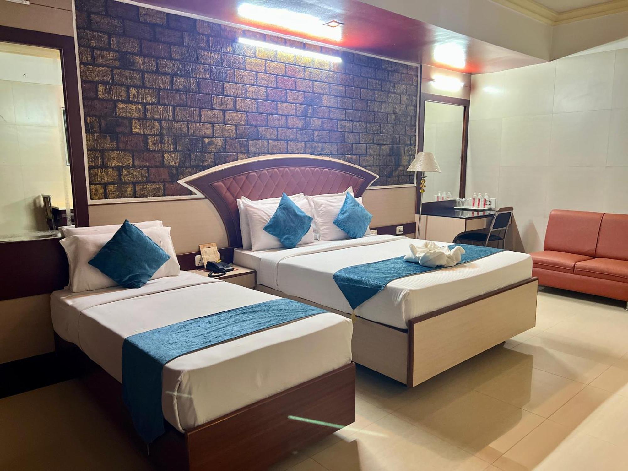 The Grand Krishna Rooms Bangalore Exterior photo