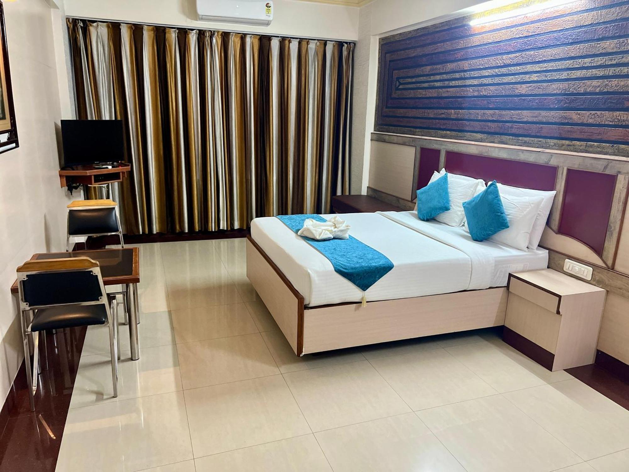 The Grand Krishna Rooms Bangalore Exterior photo