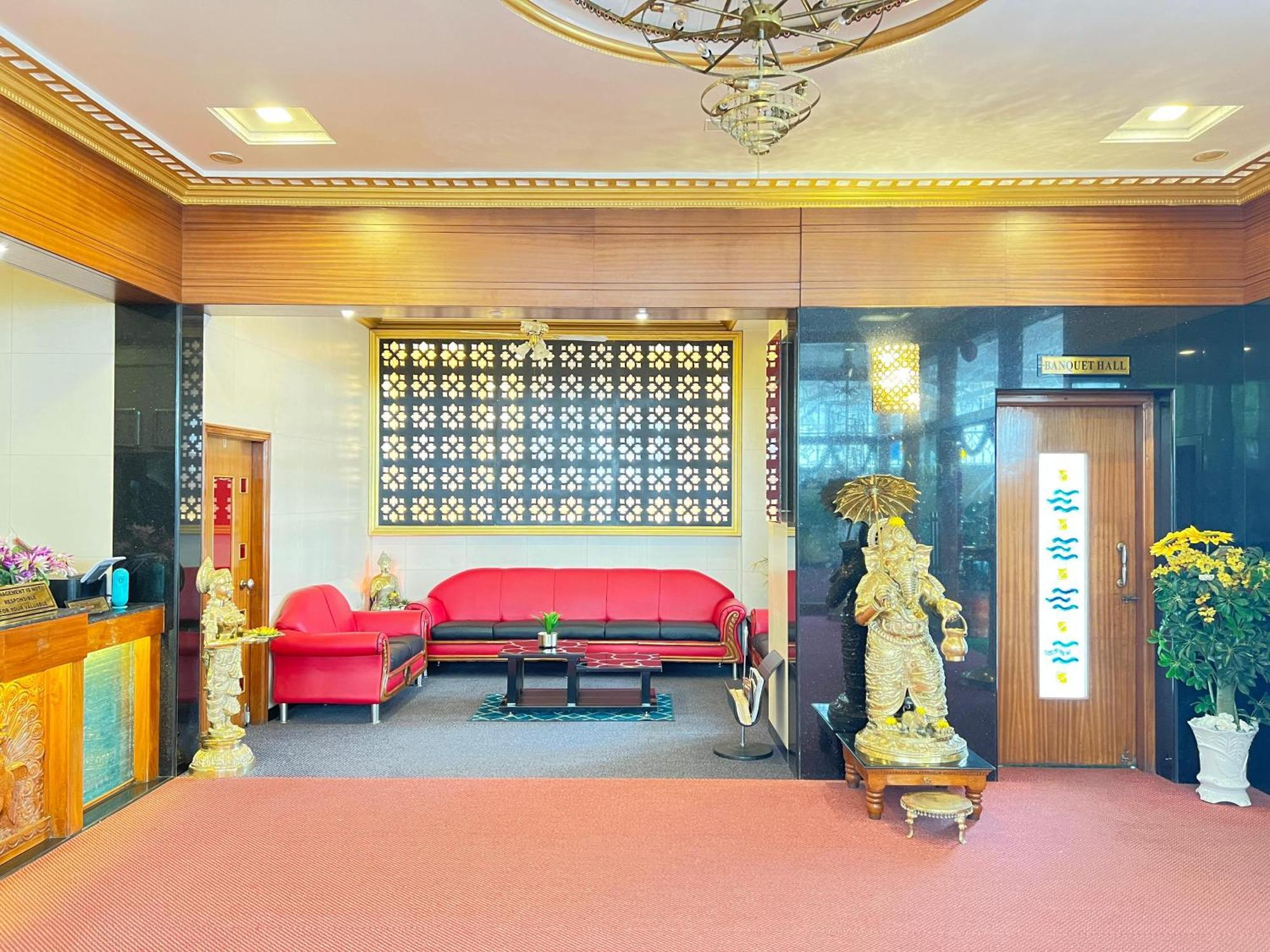 The Grand Krishna Rooms Bangalore Exterior photo