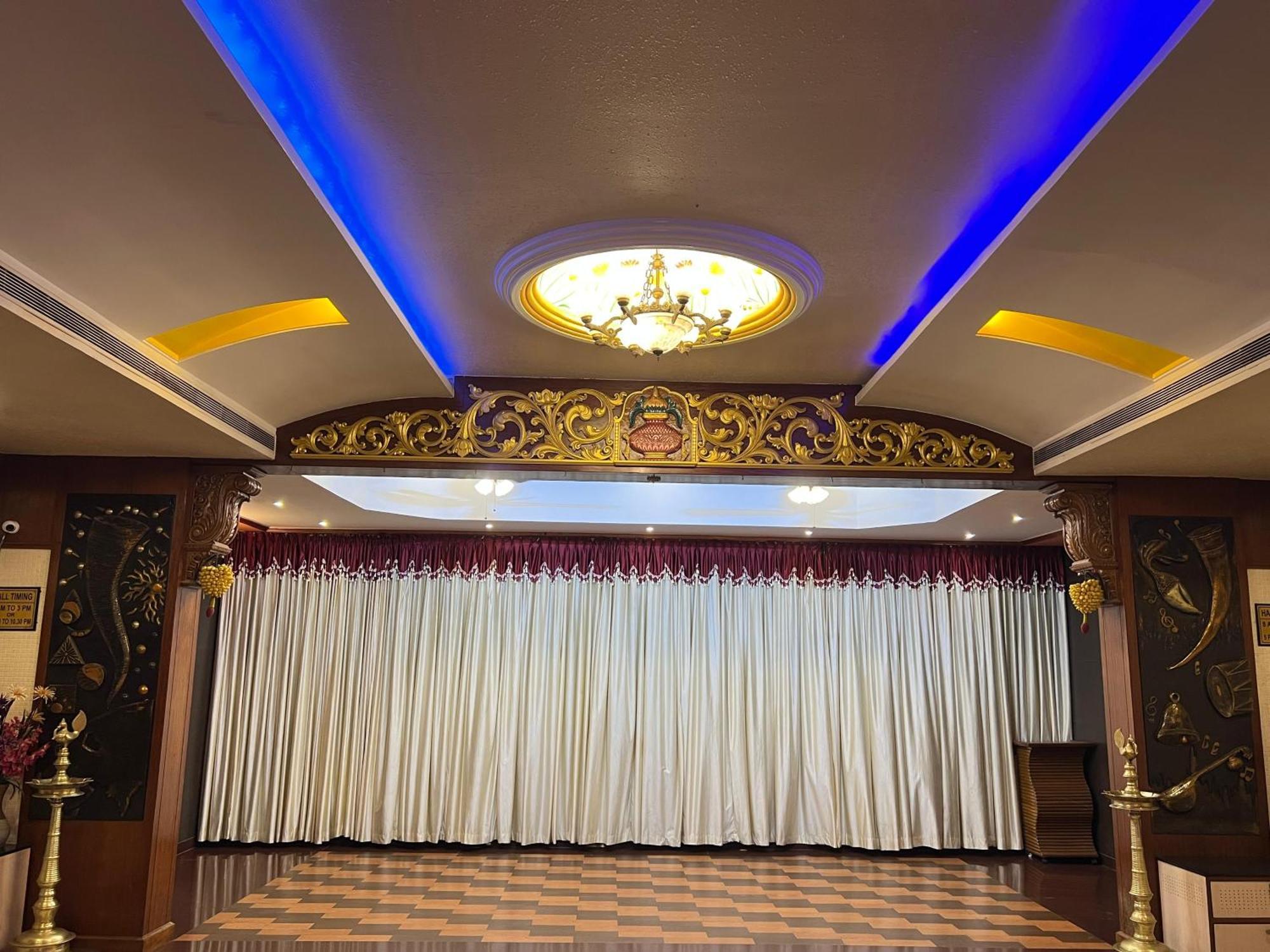 The Grand Krishna Rooms Bangalore Exterior photo