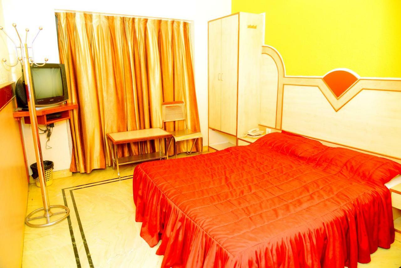 The Grand Krishna Rooms Bangalore Exterior photo
